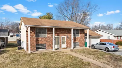 209 Howard Dr, O'fallon, IL 62269 photo 1
