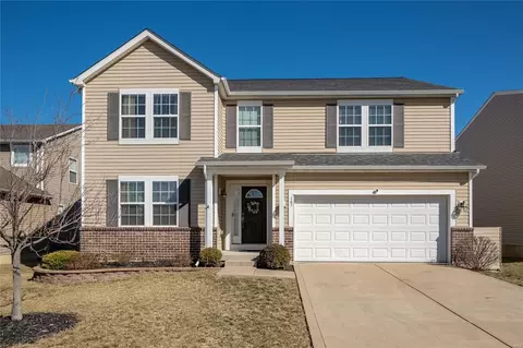 167 Fox Creek Dr, Wentzville, MO 63385