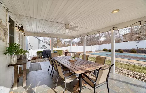2 Morena Ct, Ballwin, MO 63011 photo 2