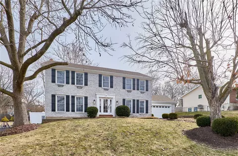 2 Morena Ct, Ballwin, MO 63011 photo 4