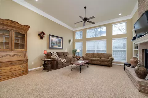 Living - 110 Eagle Creek Ct, O'fallon, MO 63368 photo 4 of 4
