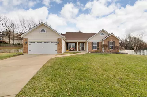 110 Eagle Creek Ct, O'fallon, MO 63368