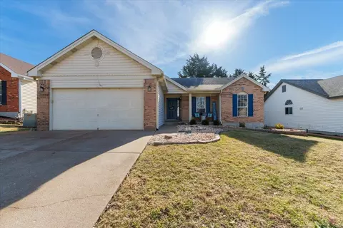 4124 Tiffany Trail Ct, Saint Louis, MO 63129