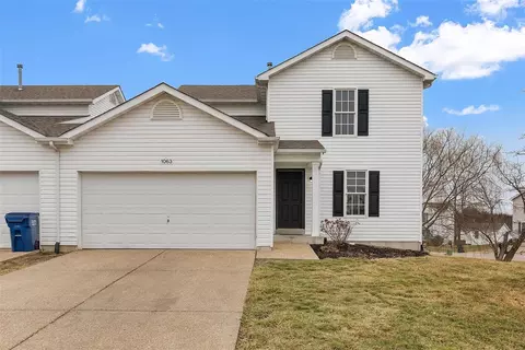 1063 Chesterfield Dr, Wentzville, MO 63385
