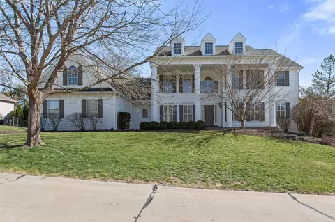 348 Pine Bend Dr, Wildwood, MO 63005