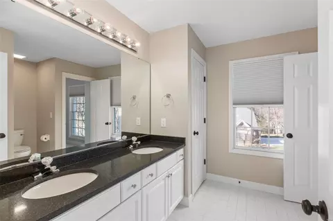 Bath - 348 Pine Bend Dr, Wildwood, MO 63005 photo 4 of 5