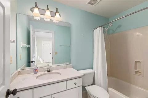 Bath - 348 Pine Bend Dr, Wildwood, MO 63005 photo 3 of 5
