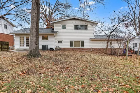 1318 Wyncrest Dr, Ballwin, MO 63011 photo 29