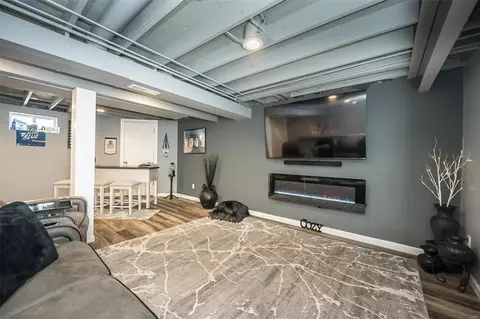 Living - 646 Clear Creek Ct, Ballwin, MO 63021 photo 3 of 4