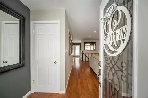Entry Way - 646 Clear Creek Ct, Ballwin, MO 63021 photo 1 of 5