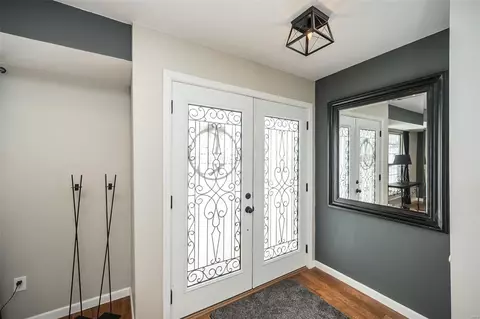 Entry Way - 646 Clear Creek Ct, Ballwin, MO 63021 photo 2 of 5