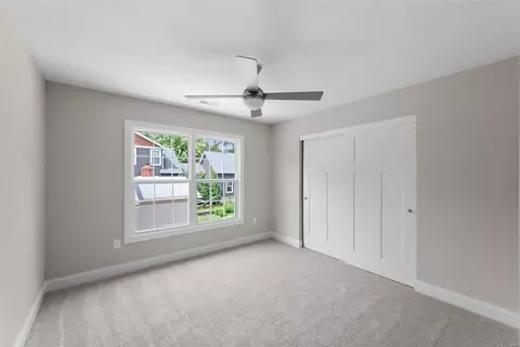 Bedroom - 237 E Jackson Rd, Webster Groves, MO 63119 photo 7 of 9