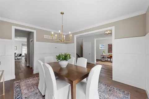 Dining - 237 E Jackson Rd, Webster Groves, MO 63119 photo 3 of 4