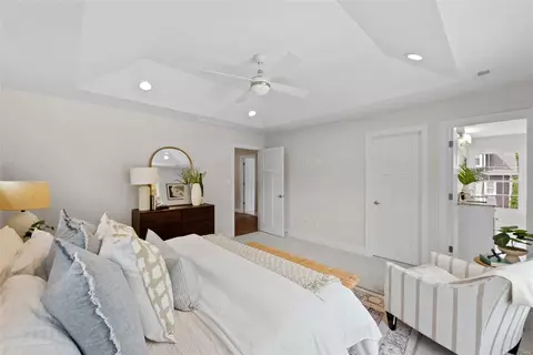 Bedroom - 237 E Jackson Rd, Webster Groves, MO 63119 photo 2 of 9