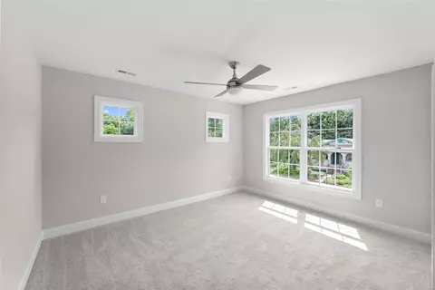 Bedroom - 237 E Jackson Rd, Webster Groves, MO 63119 photo 3 of 9