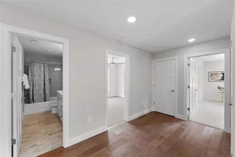 Entry Way - 237 E Jackson Rd, Webster Groves, MO 63119 photo 10 of 10