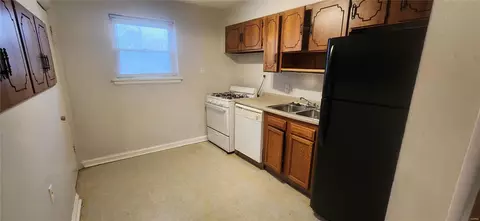 8549 Everett Ave, Saint Louis, MO 63117 photo 5