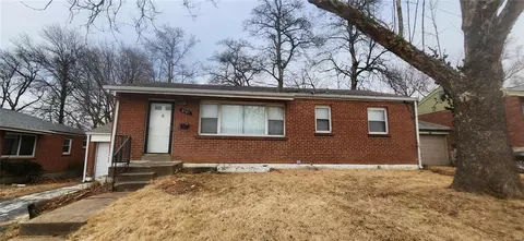 8549 Everett Ave, Saint Louis, MO 63117