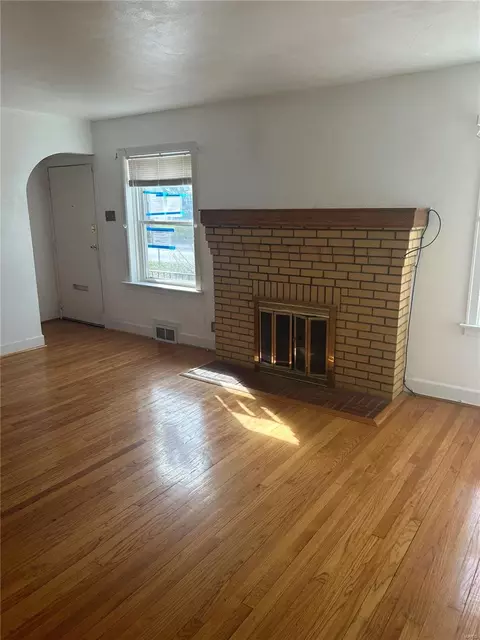 Living - 3842 Brown Rd, Berkeley, MO 63134 photo 3 of 3