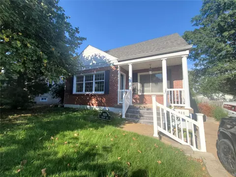 906 Tavalon Ave, Saint Louis, MO 63119