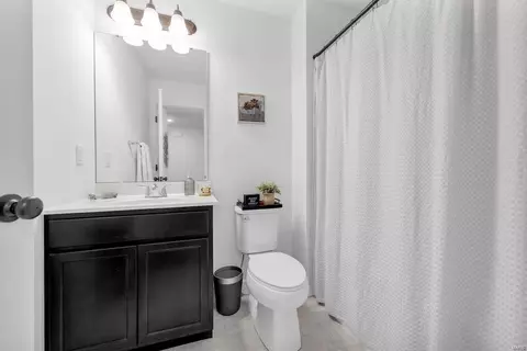 Bath - 3025 Eagle Branch Cir, O'fallon, MO 63366 photo 1 of 4