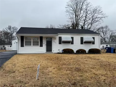 825 5th Plz, Florissant, MO 63031