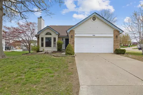 393 Misty Valley Dr, Saint Peters, MO 63376