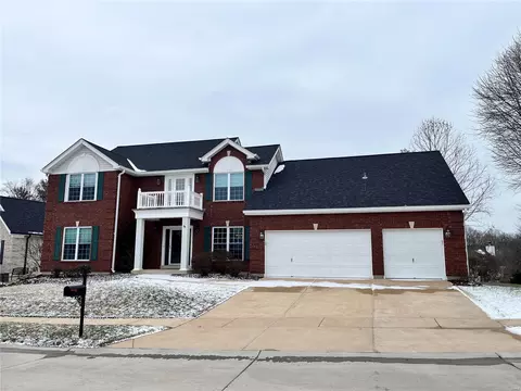 542 Castle Ridge Dr, Ballwin, MO 63021 photo 2
