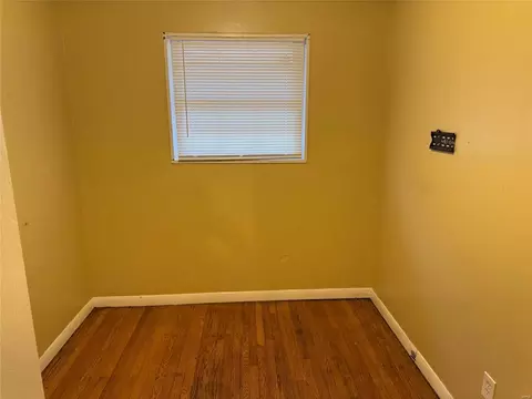8668 Harold Dr, Saint Louis, MO 63134 photo 7