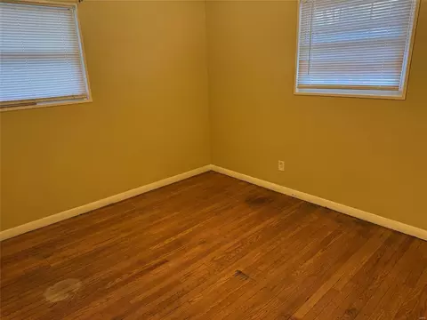 8668 Harold Dr, Saint Louis, MO 63134 photo 6