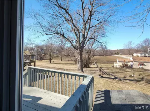 Exterior - 717 N 5th St, Elsberry, MO 63343 photo 1 of 1