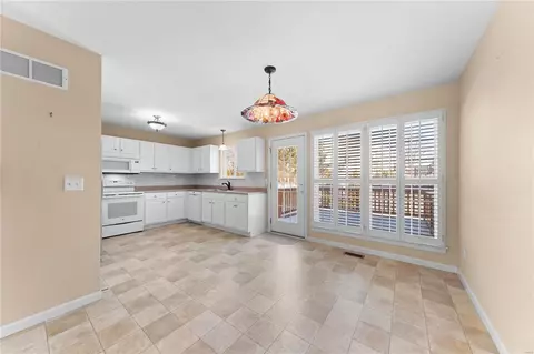 649 Hawk Run Dr #25A, O'fallon, MO 63368 photo 9