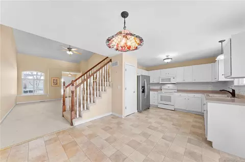 649 Hawk Run Dr #25A, O'fallon, MO 63368 photo 22