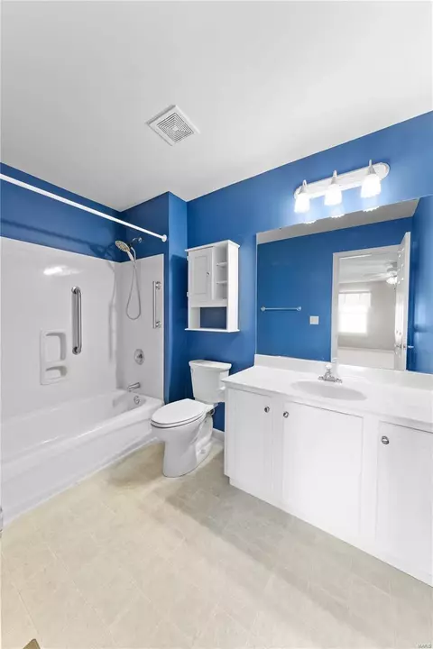 649 Hawk Run Dr #25A, O'fallon, MO 63368 photo 37