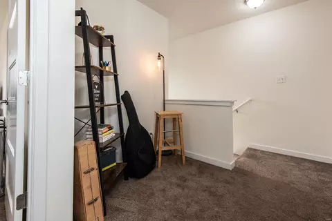 Entry Way - 205 Old Schaeffer Ln, O'fallon, MO 63366 photo 3 of 4