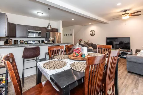 Dining - 205 Old Schaeffer Ln, O'fallon, MO 63366 photo 3 of 5