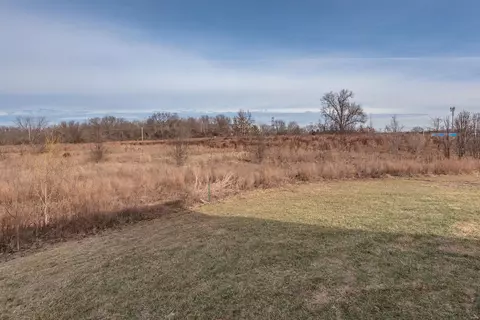 Exterior - 205 Old Schaeffer Ln, O'fallon, MO 63366 photo 4 of 4