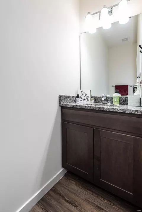 Bath - 205 Old Schaeffer Ln, O'fallon, MO 63366 photo 1 of 2