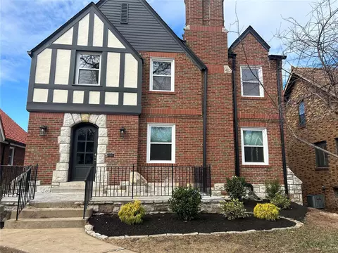 7361 Stanford Ave, Saint Louis, MO 63130