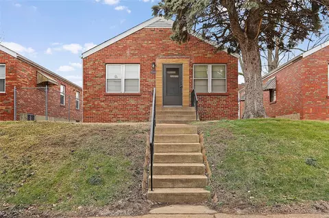 2644 Wyoming St, Saint Louis, MO 63118