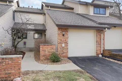 1814 Moonstone Dr #300, Saint Louis, MO 63146