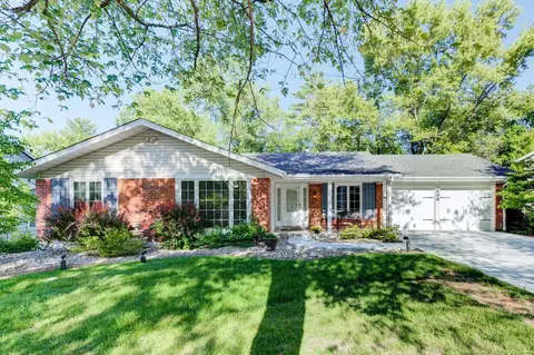 809 King George Ct, Manchester, MO 63021