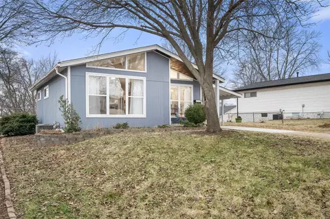 236 Hillcrest Blvd, Ballwin, MO 63021 photo 33