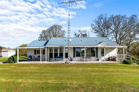 2675 N Service Rd W, Saint Clair, MO 63077 photo 1