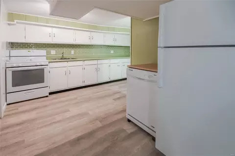 2013 Brown Rd, Overland, MO 63114 photo 18
