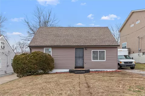 6010 Hancock Ave, Berkeley, MO 63134