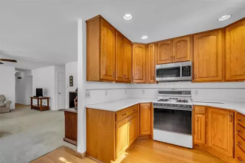 242 Ranchmoor Trl, Ellisville, MO 63011 photo 11