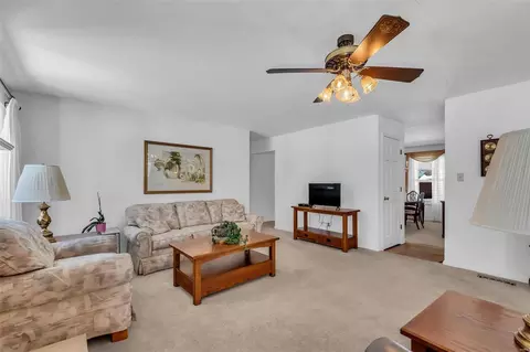 242 Ranchmoor Trl, Ellisville, MO 63011 photo 17