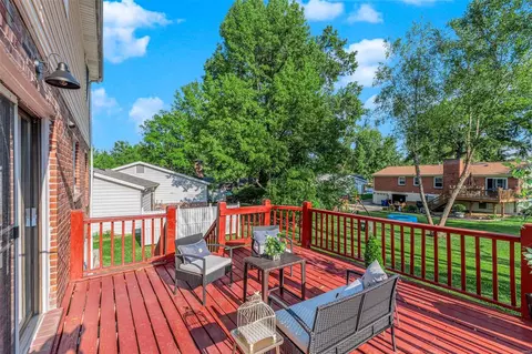 Exterior - 820 Dutch Mill Dr, Ballwin, MO 63011 photo 5 of 7