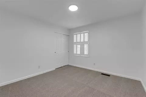 Bedroom - 820 Dutch Mill Dr, Ballwin, MO 63011 photo 7 of 9